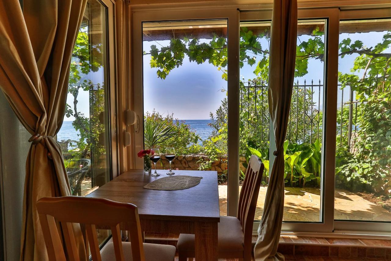 Dreamsea Apartment Utjeha-Bušat Eksteriør billede