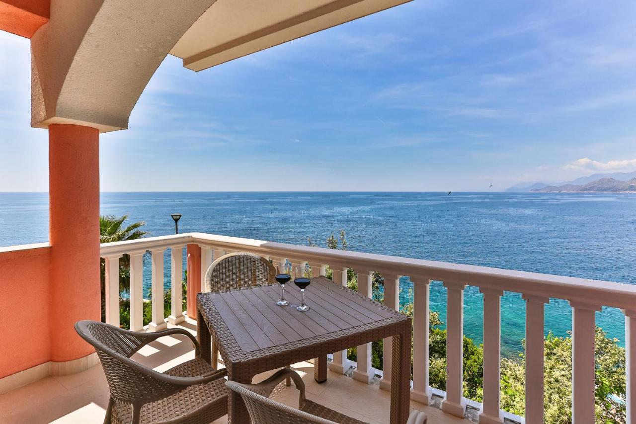 Dreamsea Apartment Utjeha-Bušat Eksteriør billede