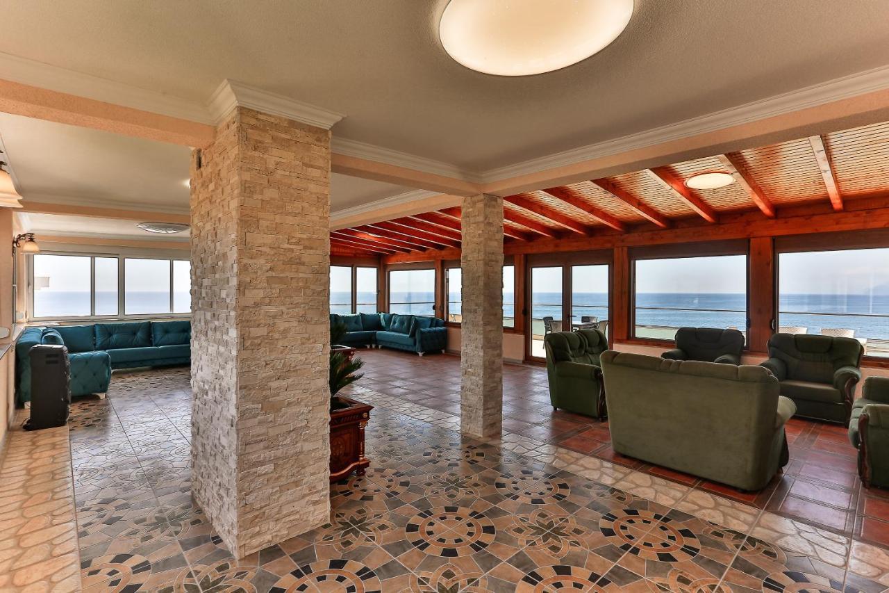 Dreamsea Apartment Utjeha-Bušat Eksteriør billede