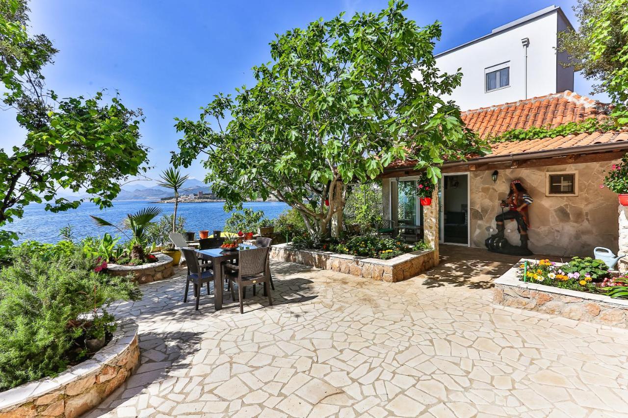Dreamsea Apartment Utjeha-Bušat Eksteriør billede