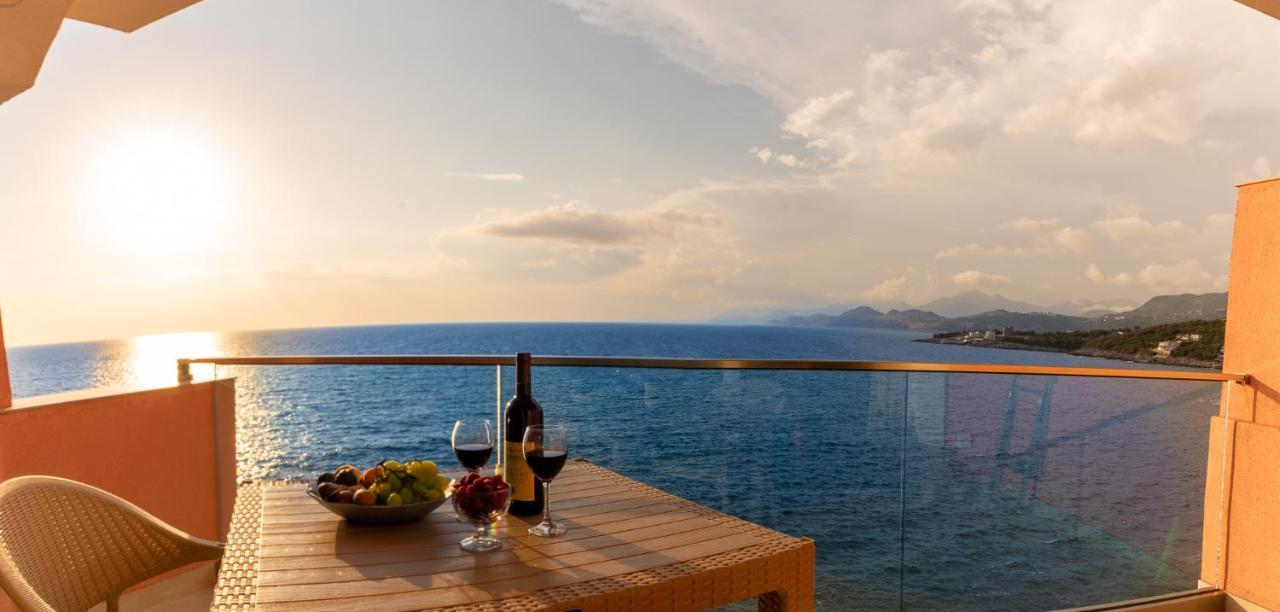 Dreamsea Apartment Utjeha-Bušat Eksteriør billede