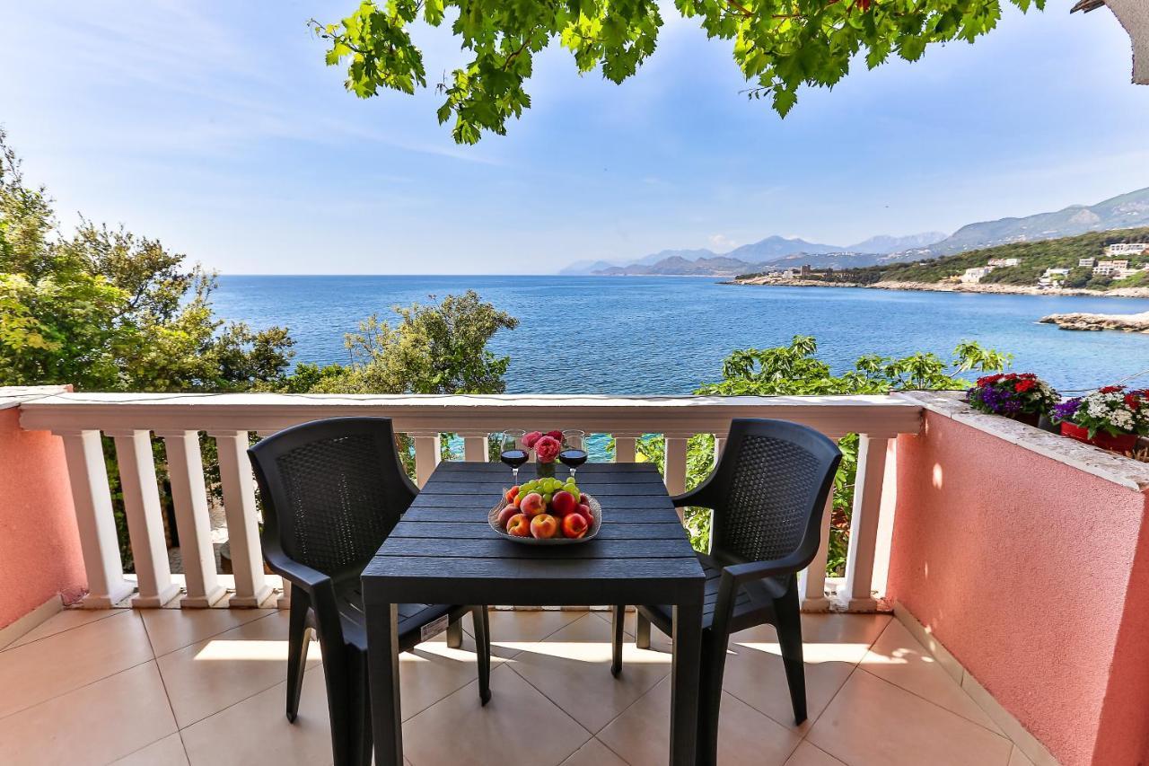 Dreamsea Apartment Utjeha-Bušat Eksteriør billede