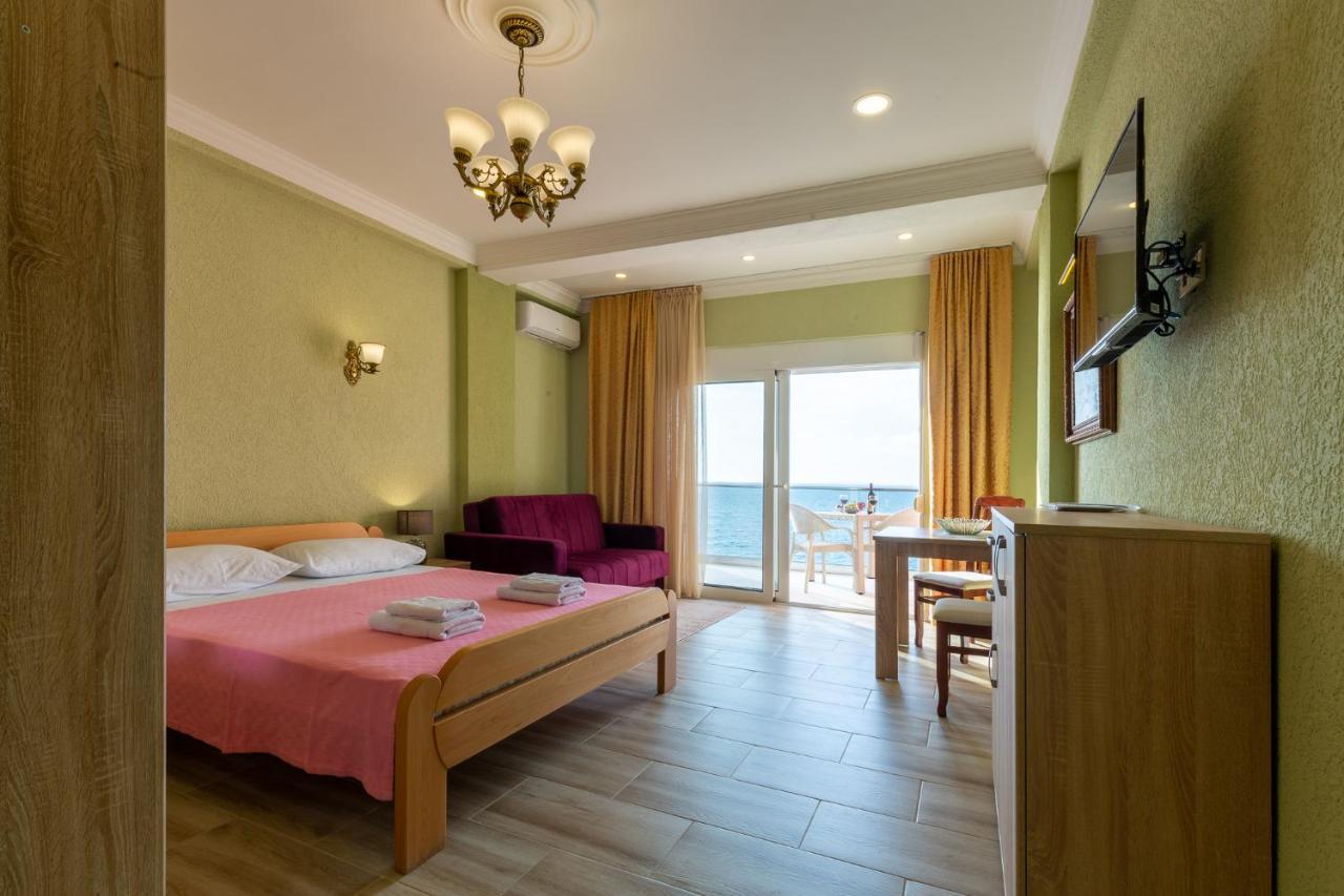 Dreamsea Apartment Utjeha-Bušat Eksteriør billede