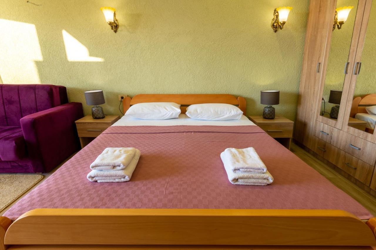Dreamsea Apartment Utjeha-Bušat Eksteriør billede