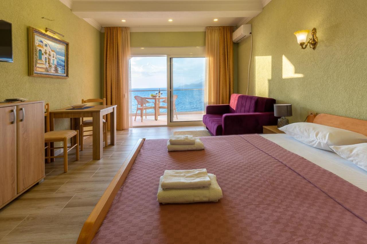 Dreamsea Apartment Utjeha-Bušat Eksteriør billede
