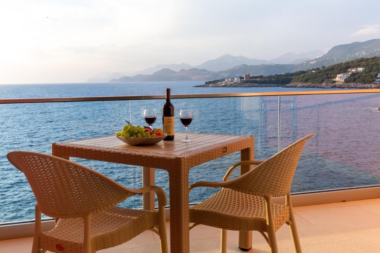 Dreamsea Apartment Utjeha-Bušat Eksteriør billede
