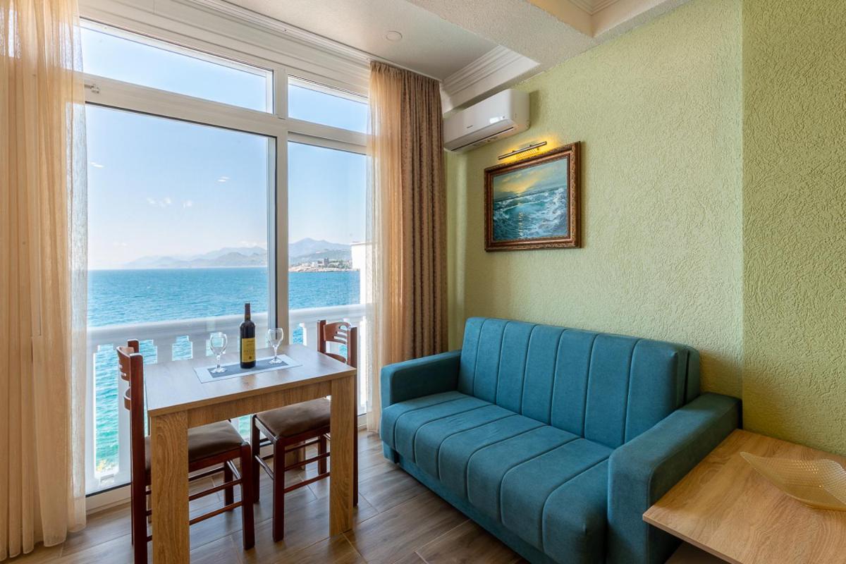 Dreamsea Apartment Utjeha-Bušat Eksteriør billede